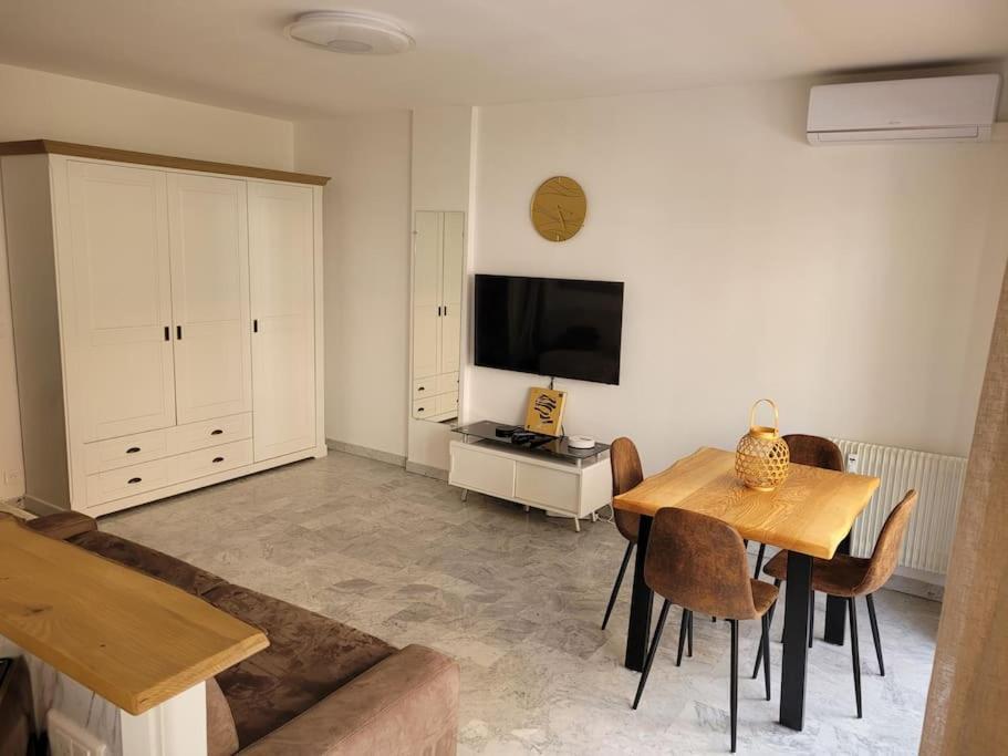 Studio Entre Plages Et Monaco Climatise Parking ロクブリュヌ＝カップ＝マルタン エクステリア 写真
