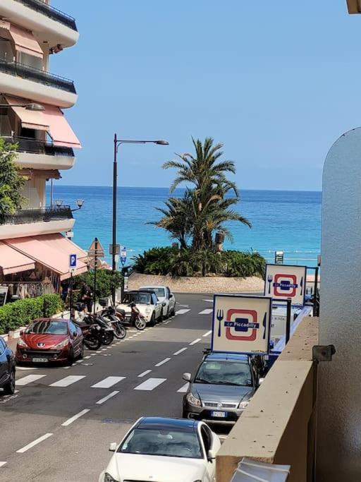 Studio Entre Plages Et Monaco Climatise Parking ロクブリュヌ＝カップ＝マルタン エクステリア 写真
